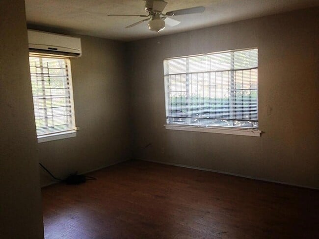 Photo - 5342 Leeland St Unit 2