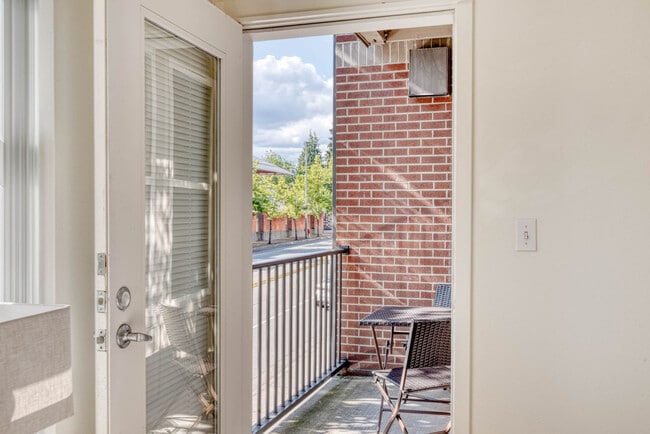 Photo - 11000 NE 10th St Unit FL1-ID3413A