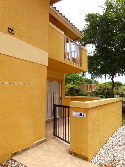 Building Photo - 13894 SW 65th Terrace Unit 12