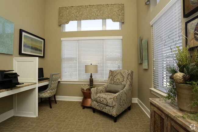 Business Center - River Park Apartments