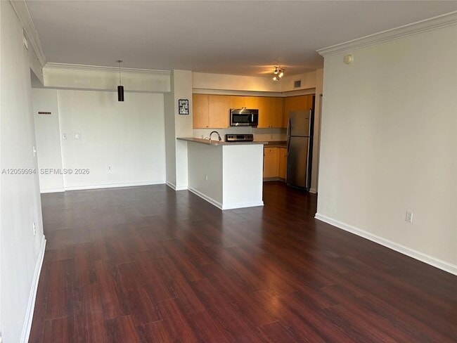 Photo - 1919 Van Buren St Unit 414