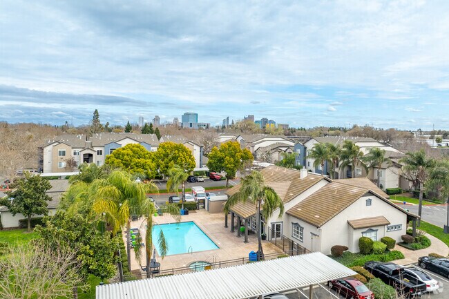 Building Photo - 850 on the Avenue