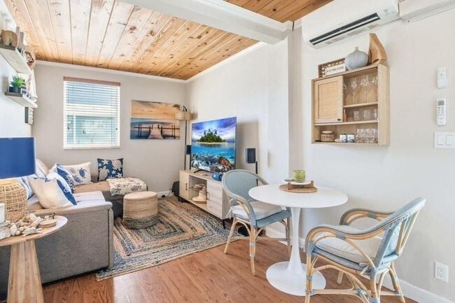 Building Photo - 310 Harrison St Unit 102E