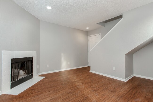 Photo - 1901 N Fitzhugh Ave Unit 1