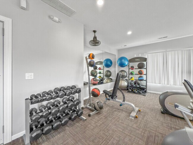 Fitness Center - Sterling Pointe Apartments