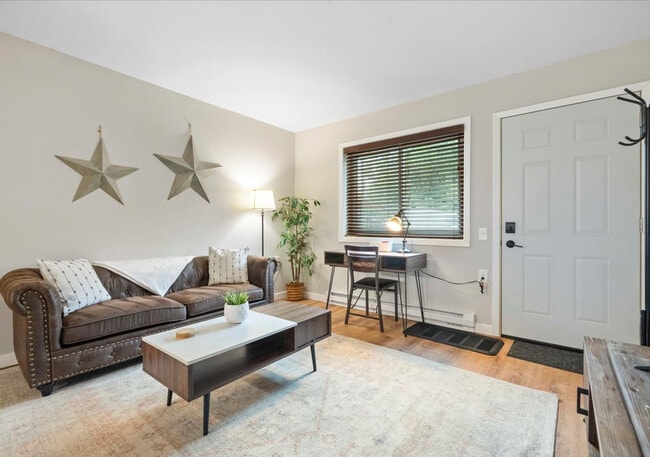 Photo - 1217 E Wilson St Unit ID1377401P