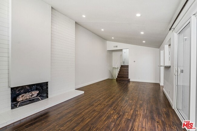 Photo - 416 Bolero Way