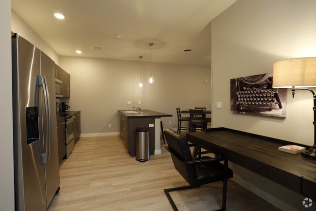 2BD, 2BA - Entryway - Shiloh Commons