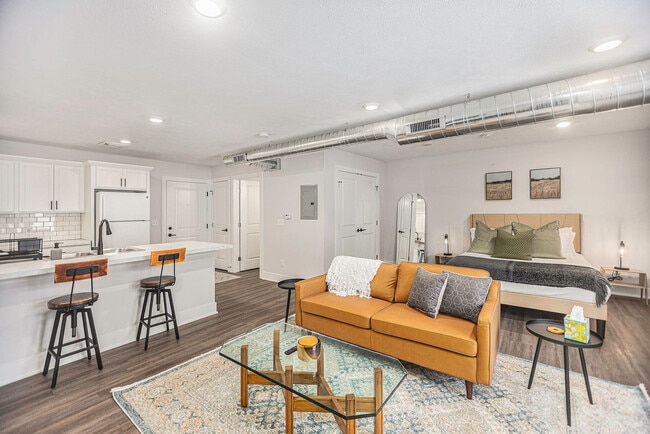 Photo - 1562 Michigan St NE Unit ID1346761P