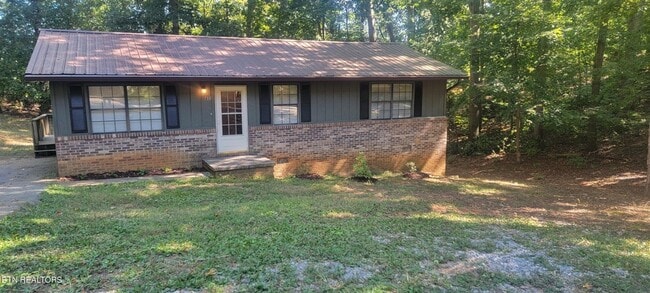 Building Photo - 710 Dailey Ave