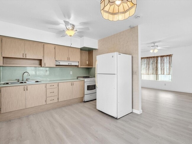 Photo - 2193 NE 172nd St Unit 2193