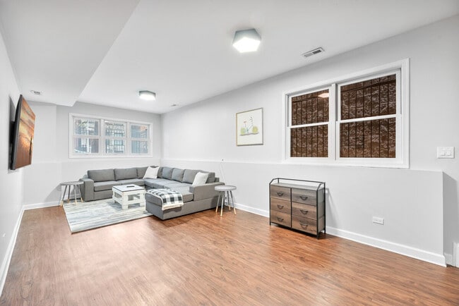 Photo - 1044 N California Ave Unit SI ID1032509P