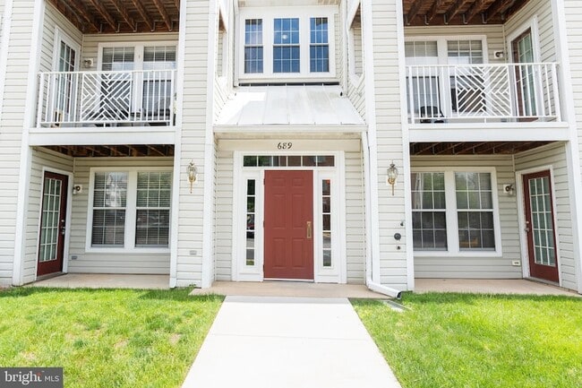 Building Photo - 689 Winding Stream Way Unit 101