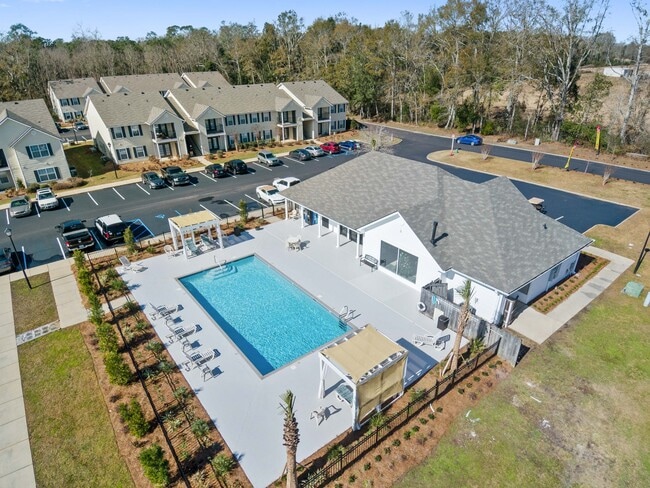 Beautiful and Inviting - Baldwin Farms Apartments