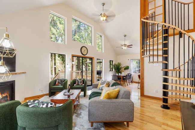 Building Photo - 18219 Chappel Rd Unit ID1324821P