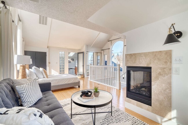 Photo - 915 SE 29th Ave Unit ID1309869P