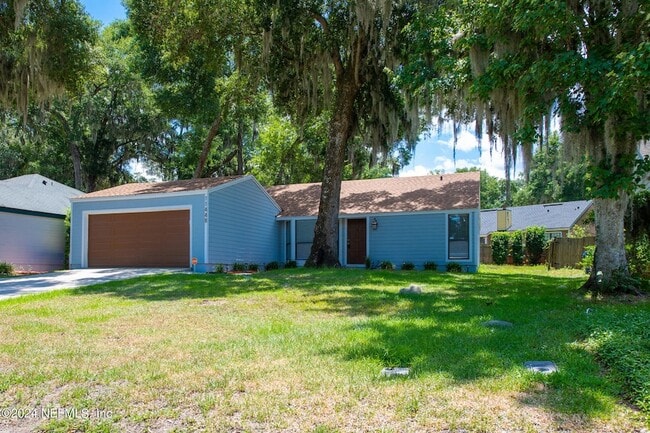 Photo - 11448 Sugar Maple Pl S