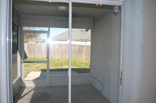 Photo - 4304 Hanging Moss Dr