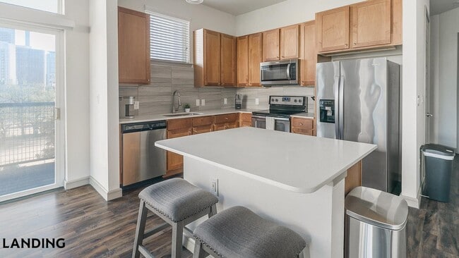 Photo - 1711 Caroline St Unit 225