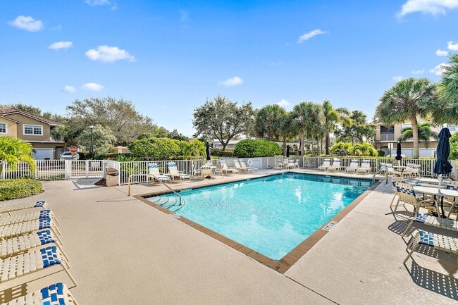 Photo - 106 Lighthouse Cir Unit G