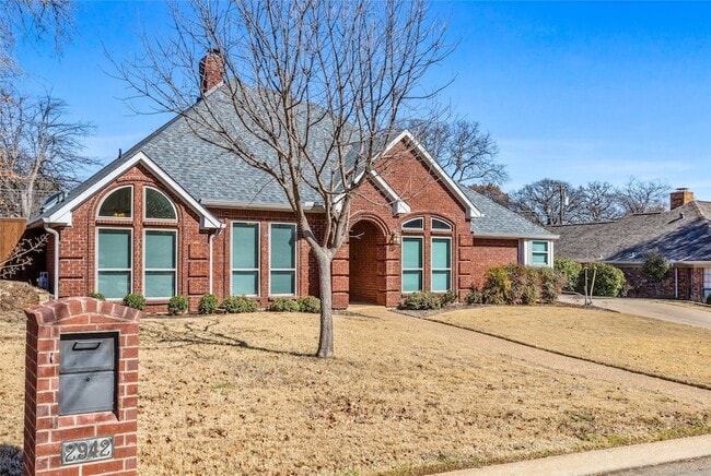 Photo - 2942 Woodland Hills Dr