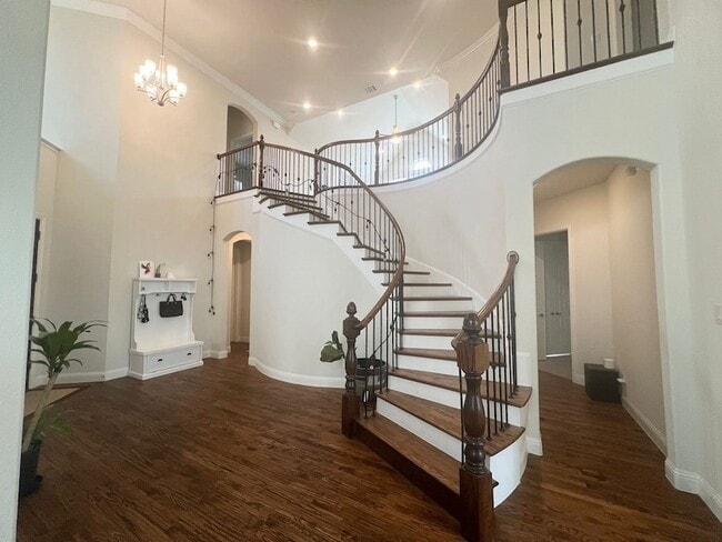 Photo - 10505 Wintergreen Dr