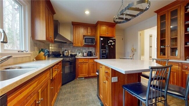 Photo - 102 Corson Pl