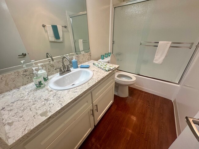 Photo - Casa de Oro Apartments