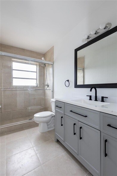 Photo - 129 SE 4th St