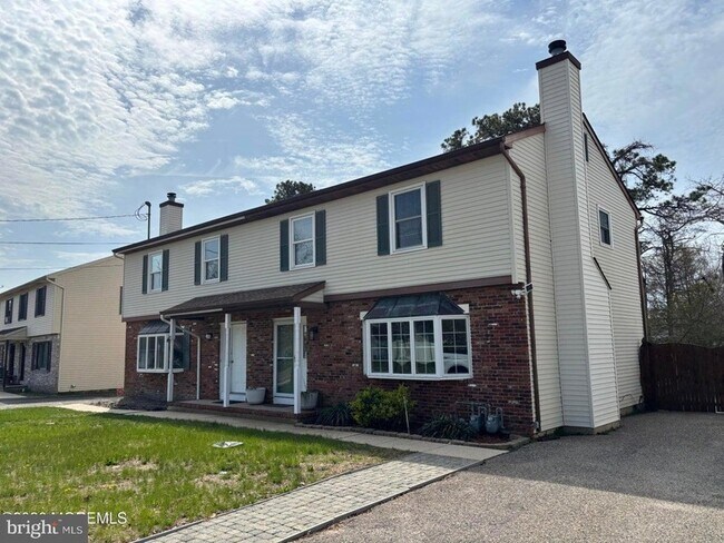 Photo - 148B Bayshore Dr