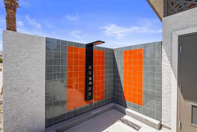 Photo - LINQ at South Mountain