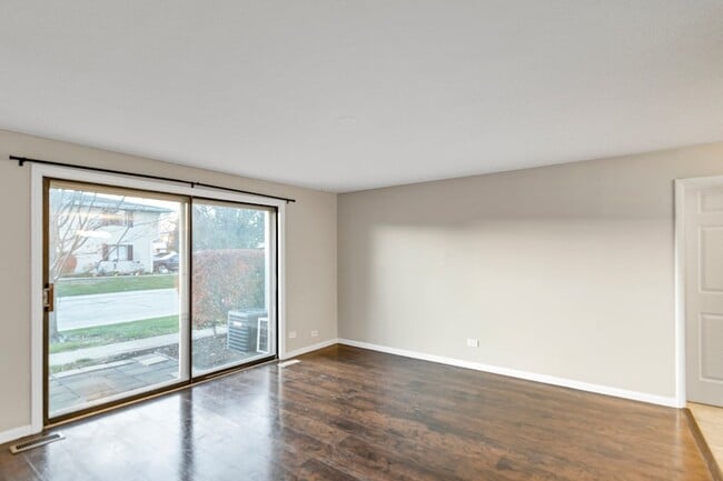 Photo - 1321 Yarmouth Ct Unit 662