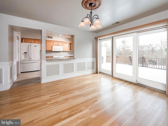 Photo - 7 Ingham Way