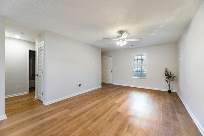Photo - South Haven Apartments
