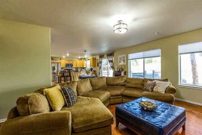 Photo - 63055 Yampa Way Unit ID1330997P