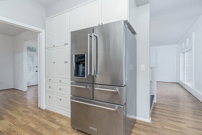 Photo - 2287 Woodland Springs St