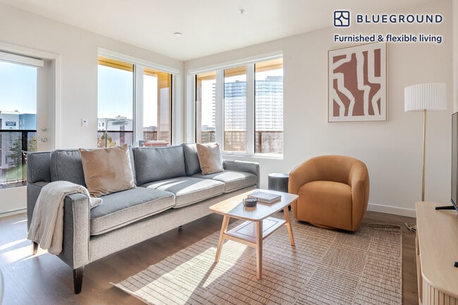 Building Photo - 2333 Calle Del Mundo Unit SI FL6-ID2136