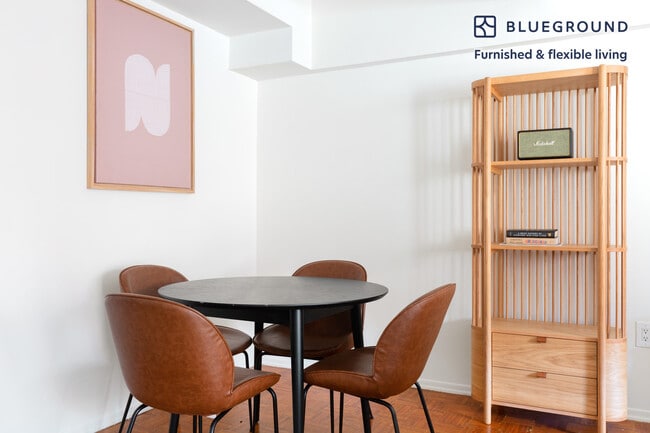 Photo - 360 W 34th St.