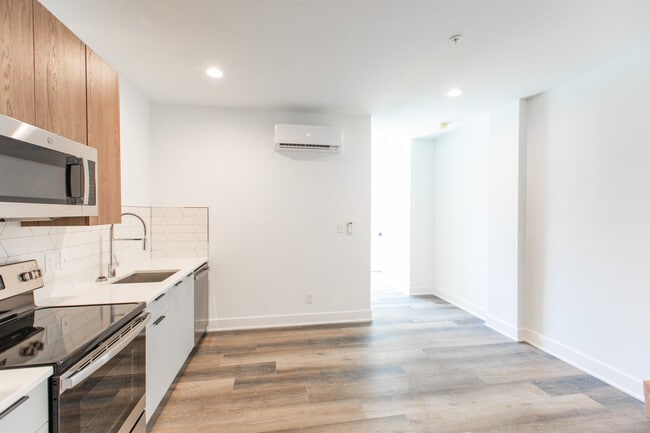 108 - Kitchen / Living Room - The Wayne