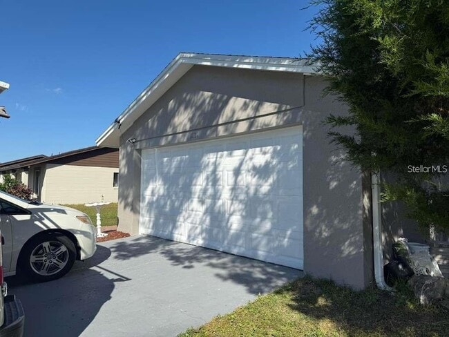 Building Photo - 11331 Cardiff Dr