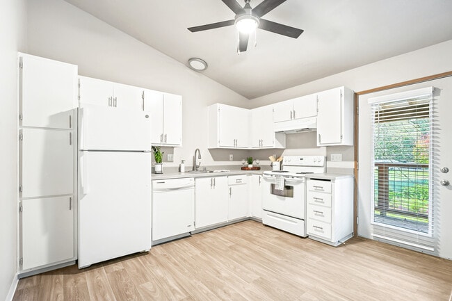 Photo - Veri Vancouver