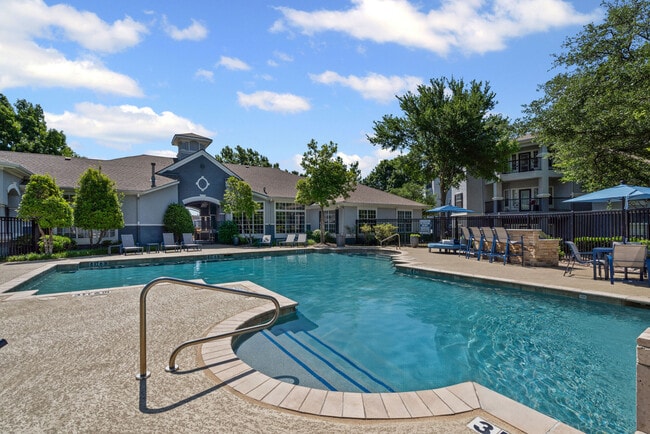 Photo - Benton Pointe