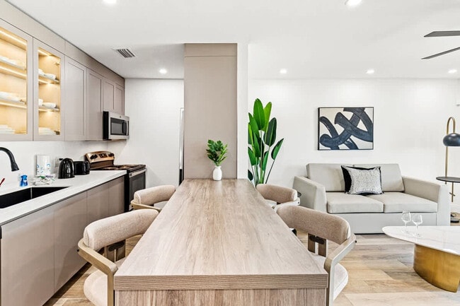 Photo - 8115 Thomas Dr Unit ID1354988P