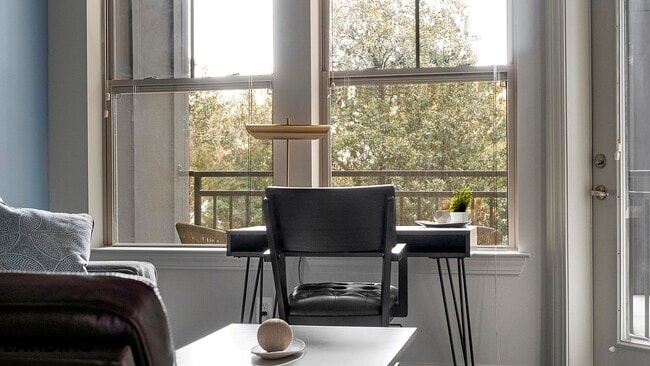 Photo - 2420 Peachtree Rd NW Unit 1223