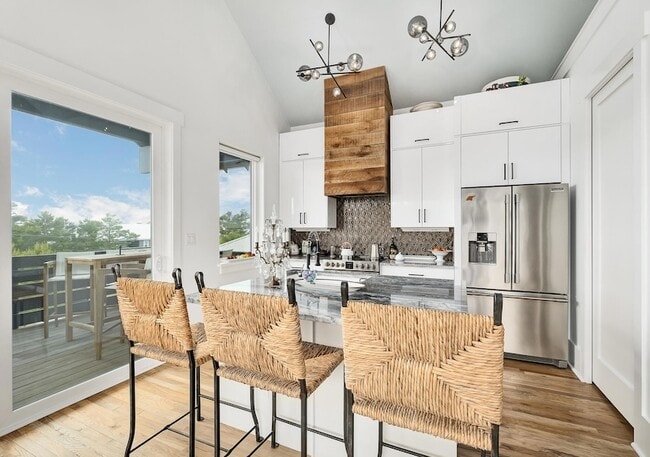 Photo - 45 Pine Knoll Ln