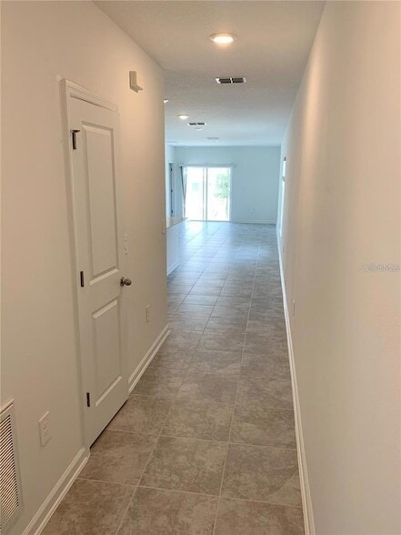 Photo - 1926 Niagra Dr