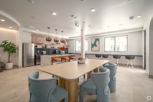 Club Lounge - UNITI Montrose