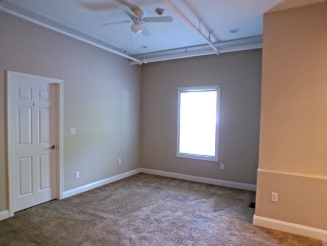 Photo - 1072 Washington St Unit 3