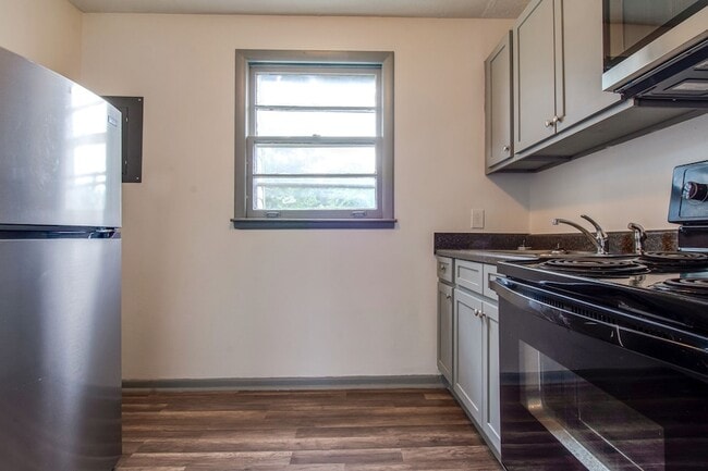 Photo - 1733 17th Ave N