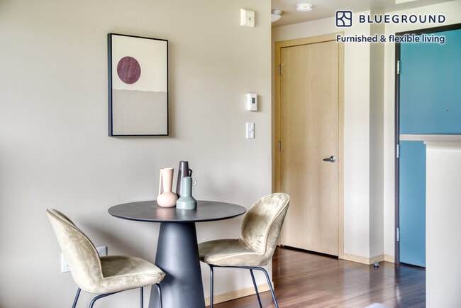 Photo - 301 Minor Ave N Unit FL4-ID389